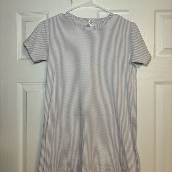 Lake White & Purple Stripe Nightgown - Picture 2 of 6